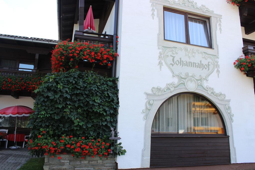 Johannahof Appartements Kaprun Habitación foto